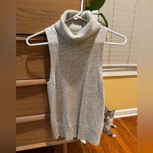 Madewell Light Gray Sleeveless Turtleneck Sweater